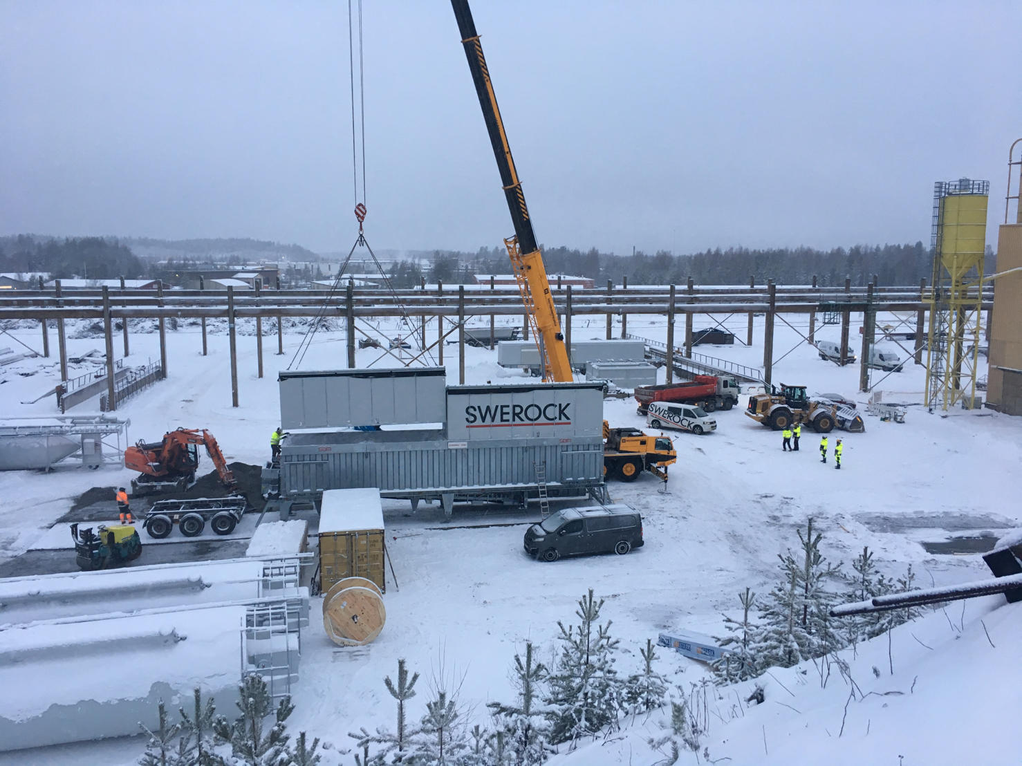 ylojarven-betonitehtaan-pystytysta-tammikuussa-2019.jpg